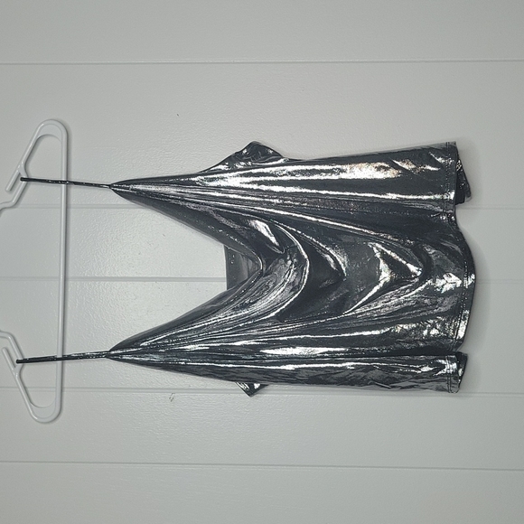 H&M Liquid Silver Draped Neckline Strappy Camisole Tank Metallic XL - Picture 3 of 12